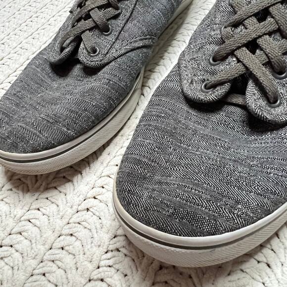 Vans| Woman’s lace up gray canvas low top sneakers - Picture 2 of 9